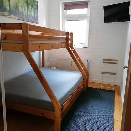 Schoene Wohnung, Zwei Schlafzimmer, Zentrumsnah, Erdgeschoss In * Greifswald